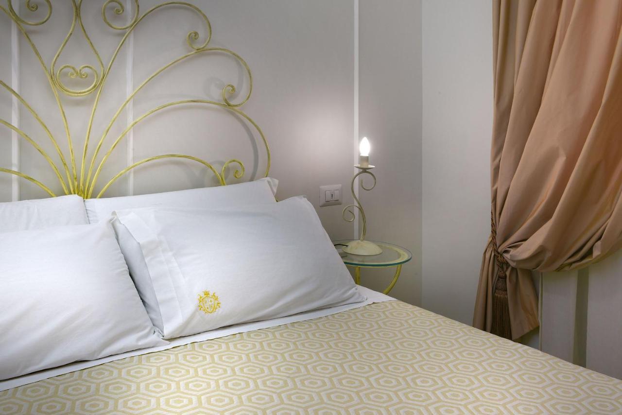 Residenza Borbonica Bed & Breakfast Napels